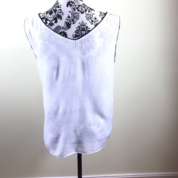 Japna/Tommy Bahama Women’s 2 Shirts Set White Blue - Picture 5 of 8